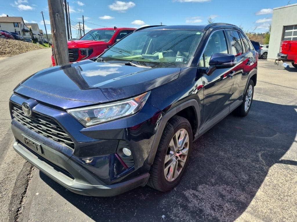 2019 Toyota RAV4 XLE Premium