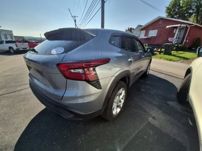 2025 Chevrolet Trax LS