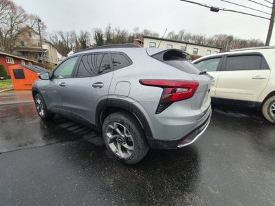 2024 Chevrolet Trax LT