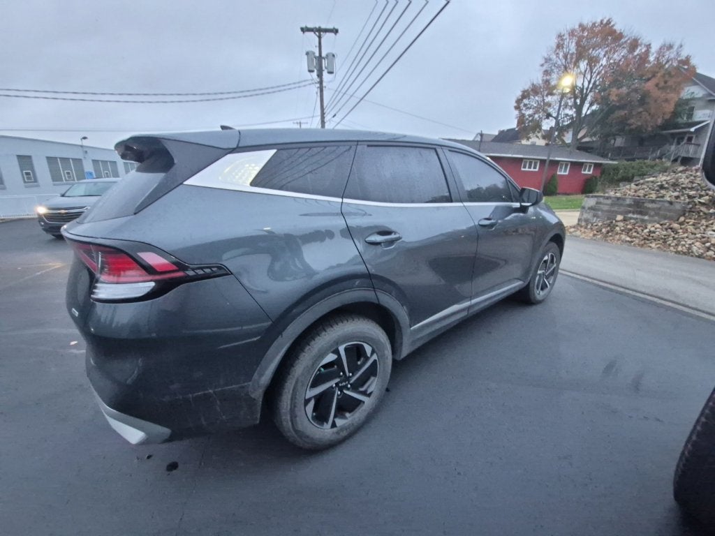 2023 Kia Sportage Hybrid LX