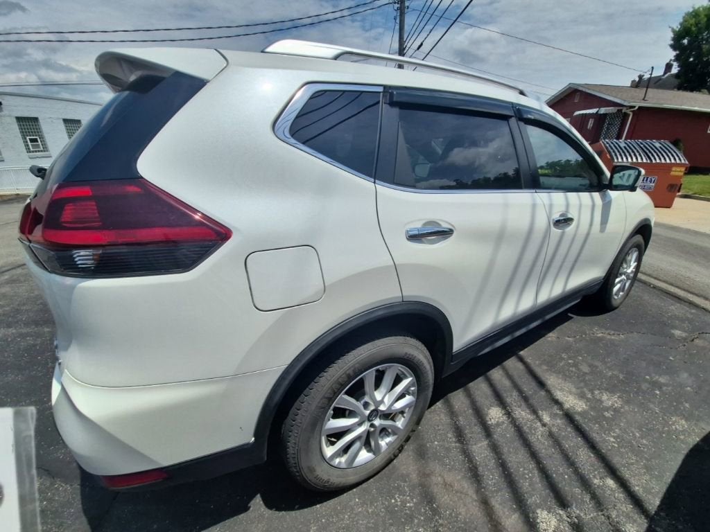2018 Nissan Rogue SV