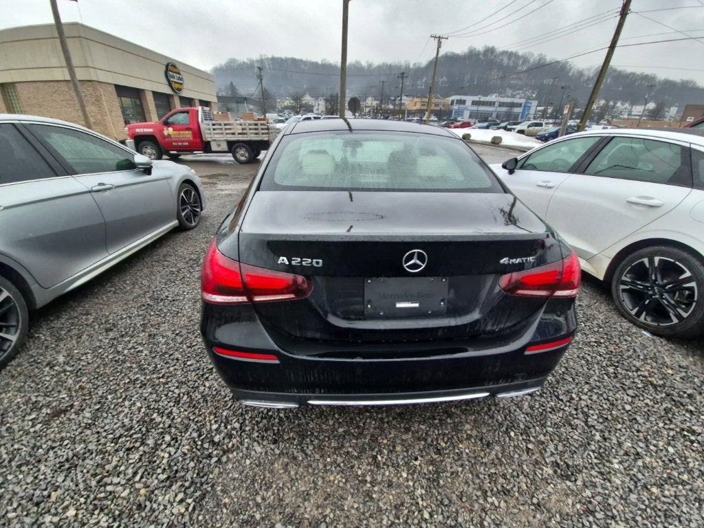 2022 Mercedes-Benz A-Class A 220