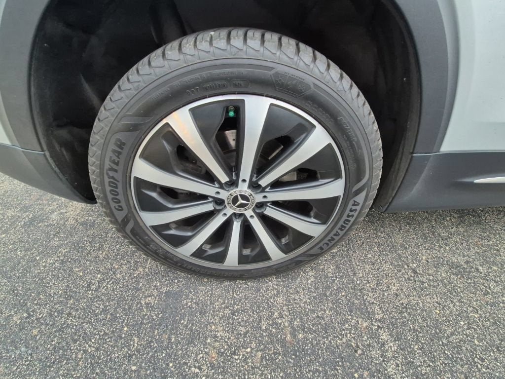 2023 Mercedes-Benz GLB 250 4MATIC®